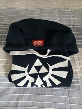 Official Nintendo Black Zelda Triforce Pullover Hoodie - Men